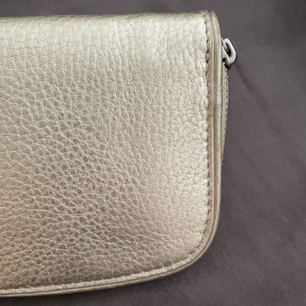 Tory Burch gold leather wallet - Picture 5 of 6